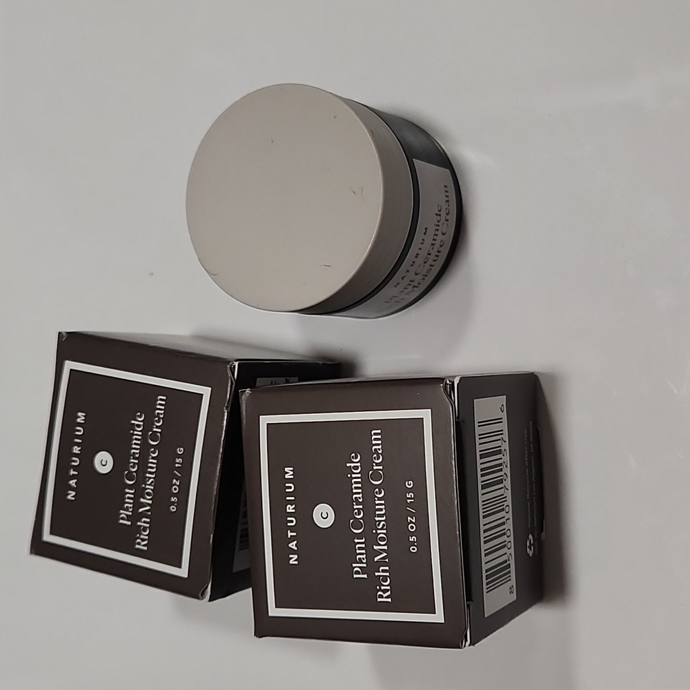 Naturium plant ceramide rich moisture cream